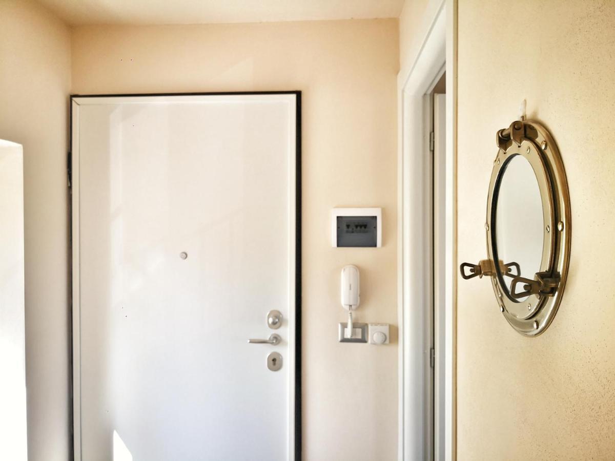 Appartamento Deluxe Con Terrazza Sul Mare Савона Экстерьер фото