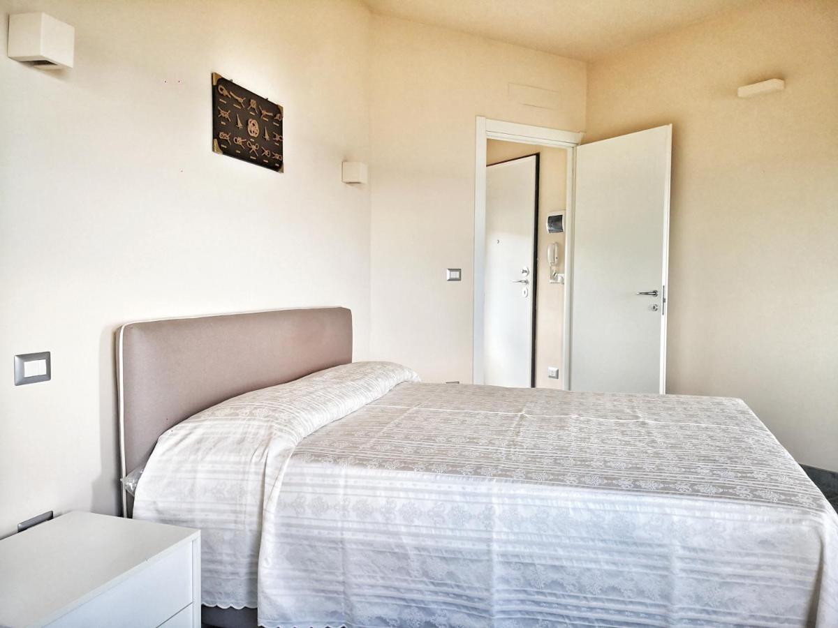 Appartamento Deluxe Con Terrazza Sul Mare Савона Экстерьер фото
